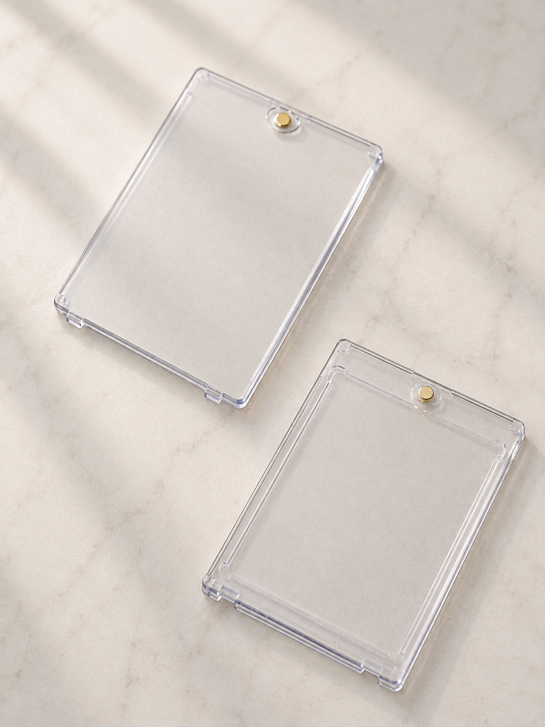 35PT Magnetic Card Holder Case